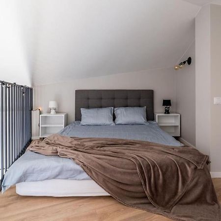 New Loft With Rooftop Terrace In The Old Town Riga Exterior foto
