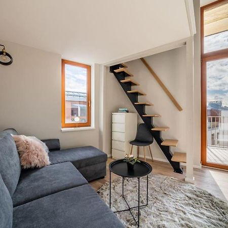 New Loft With Rooftop Terrace In The Old Town Riga Exterior foto